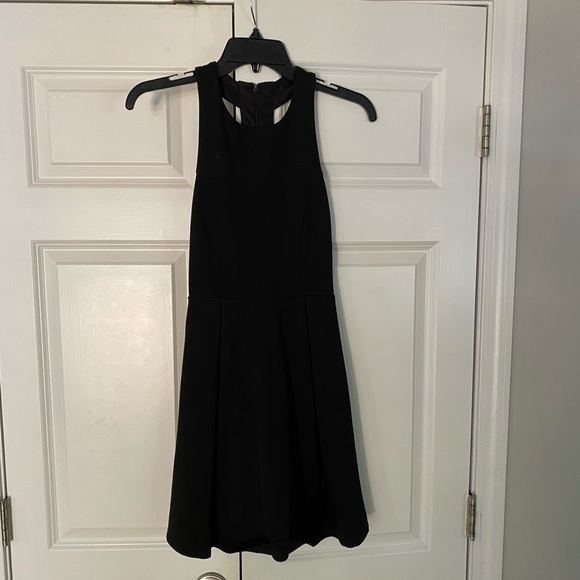 HP🎉 Lulu’s Black cutout & about skater dress LBD - Picture 4 of 16